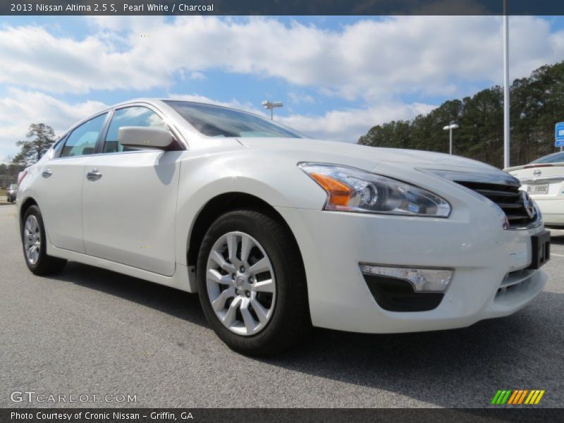 Pearl White / Charcoal 2013 Nissan Altima 2.5 S