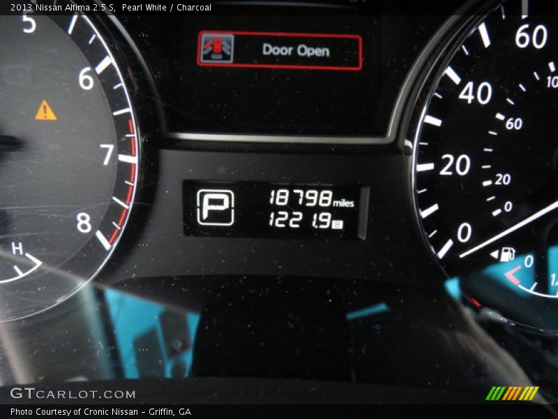 Pearl White / Charcoal 2013 Nissan Altima 2.5 S