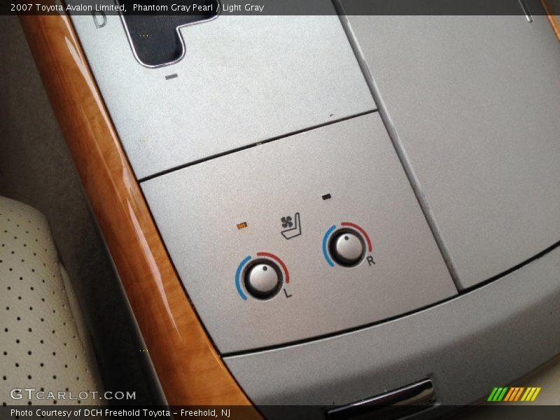 Phantom Gray Pearl / Light Gray 2007 Toyota Avalon Limited