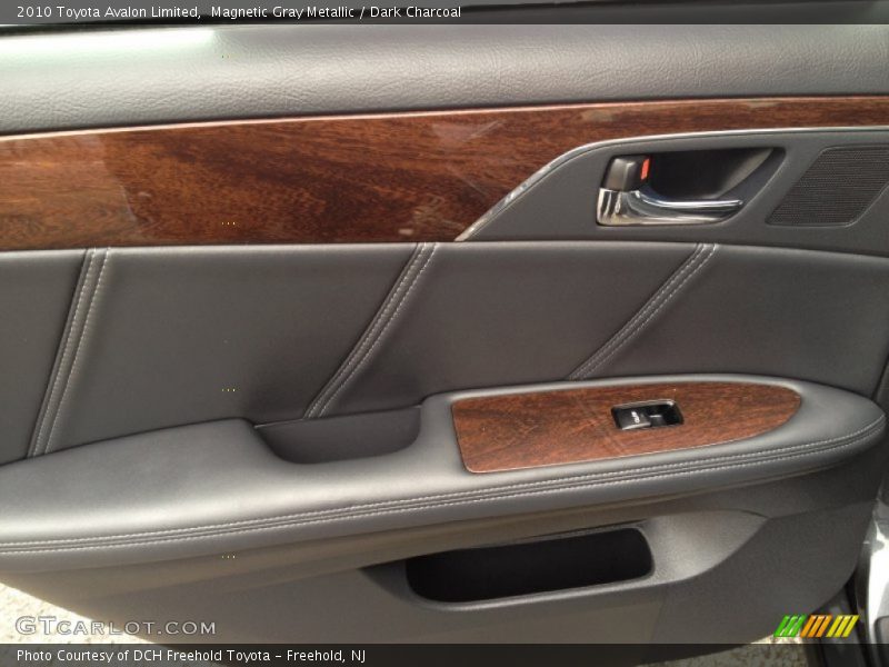 Magnetic Gray Metallic / Dark Charcoal 2010 Toyota Avalon Limited