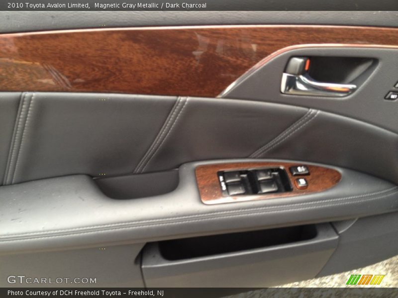 Magnetic Gray Metallic / Dark Charcoal 2010 Toyota Avalon Limited