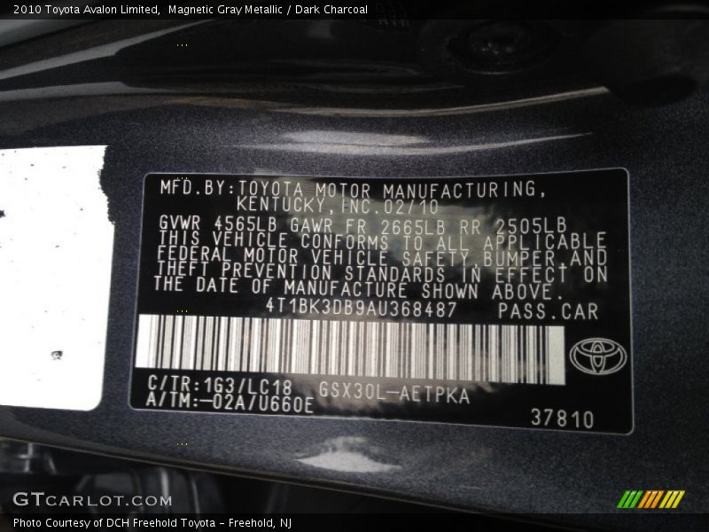 Magnetic Gray Metallic / Dark Charcoal 2010 Toyota Avalon Limited