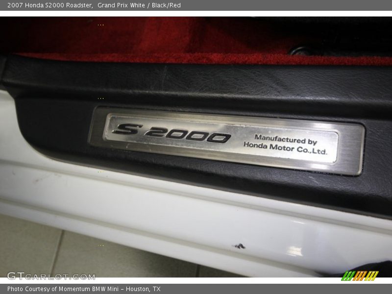 Grand Prix White / Black/Red 2007 Honda S2000 Roadster
