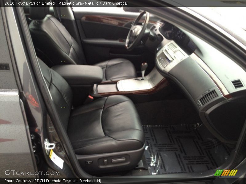 Magnetic Gray Metallic / Dark Charcoal 2010 Toyota Avalon Limited
