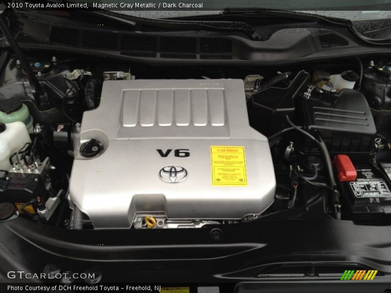 Magnetic Gray Metallic / Dark Charcoal 2010 Toyota Avalon Limited