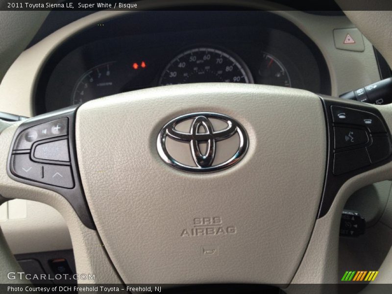 Super White / Bisque 2011 Toyota Sienna LE