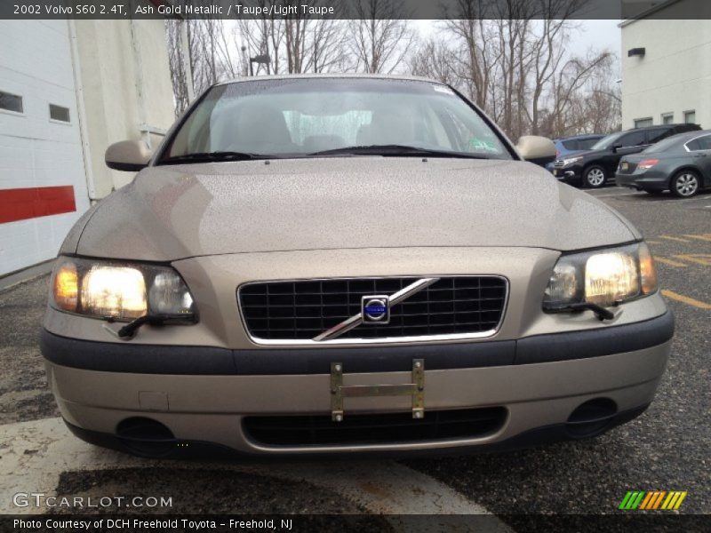 Ash Gold Metallic / Taupe/Light Taupe 2002 Volvo S60 2.4T