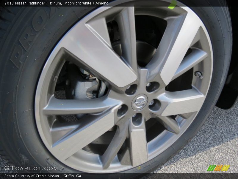Moonlight White / Almond 2013 Nissan Pathfinder Platinum