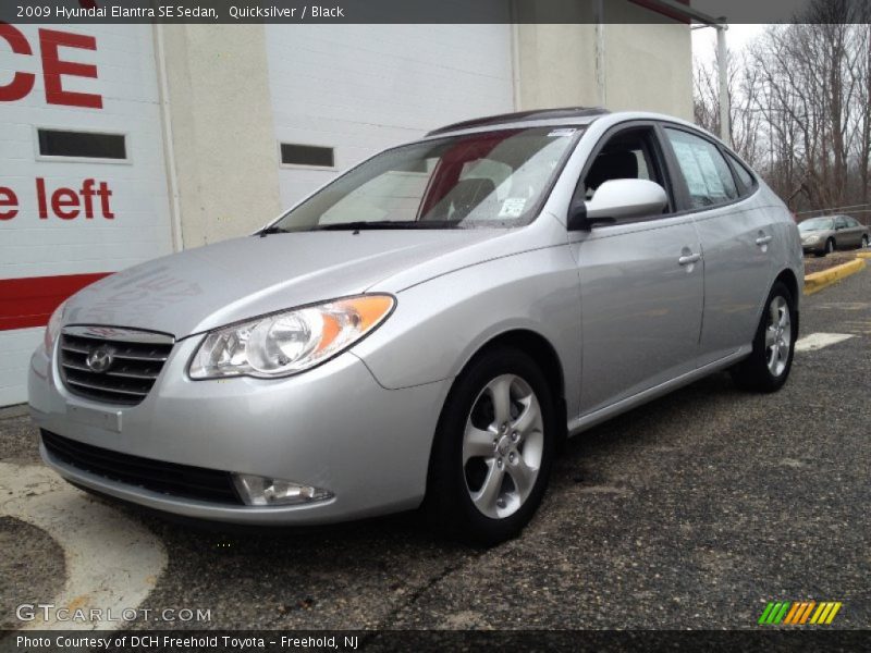 Quicksilver / Black 2009 Hyundai Elantra SE Sedan