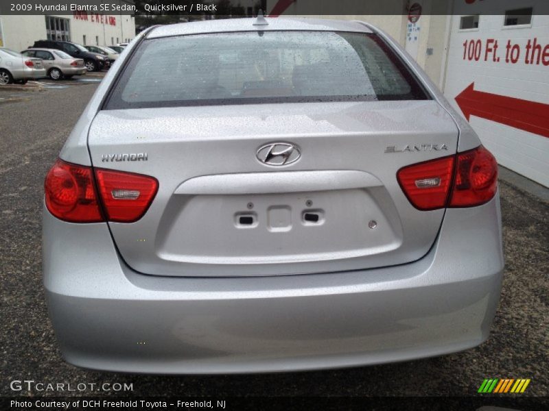 Quicksilver / Black 2009 Hyundai Elantra SE Sedan