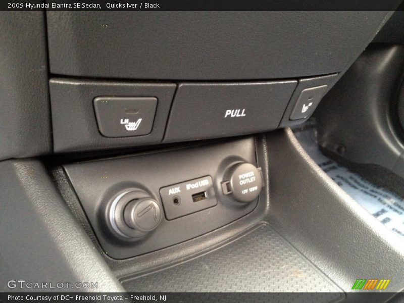 Quicksilver / Black 2009 Hyundai Elantra SE Sedan