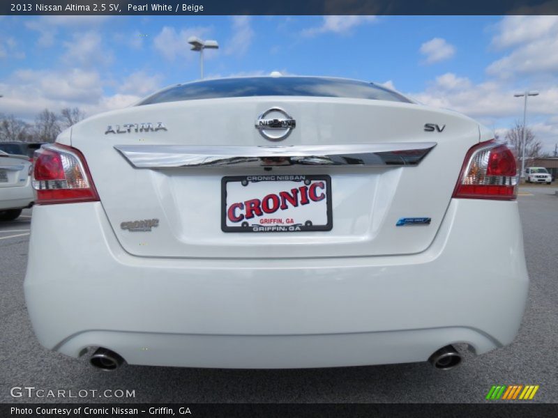 Pearl White / Beige 2013 Nissan Altima 2.5 SV