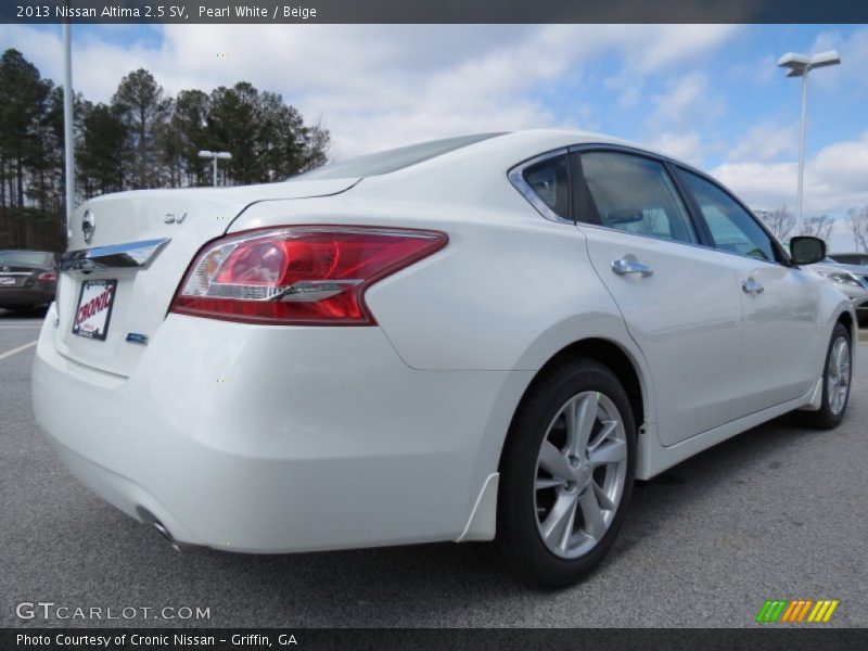 Pearl White / Beige 2013 Nissan Altima 2.5 SV