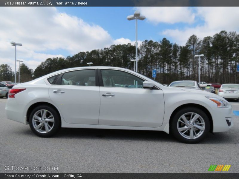 Pearl White / Beige 2013 Nissan Altima 2.5 SV