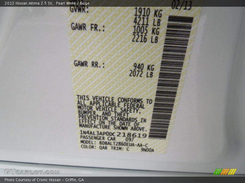 Pearl White / Beige 2013 Nissan Altima 2.5 SV