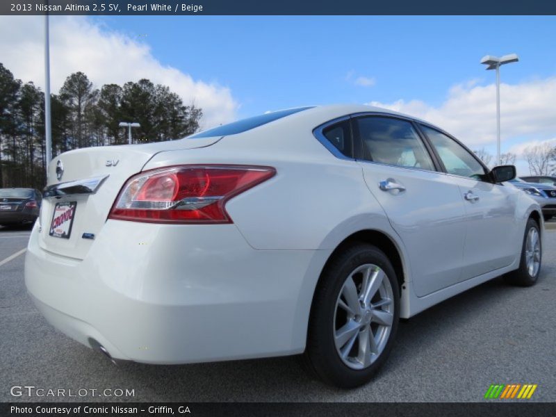 Pearl White / Beige 2013 Nissan Altima 2.5 SV
