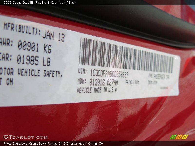 Redline 2-Coat Pearl / Black 2013 Dodge Dart SE