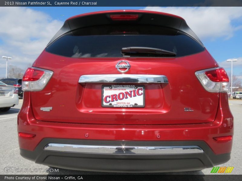 Cayenne Red / Charcoal 2013 Nissan Pathfinder SL