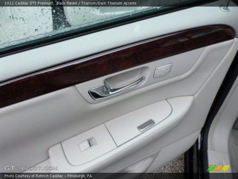 Black Raven / Titanium/Dark Titanium Accents 2011 Cadillac DTS Premium