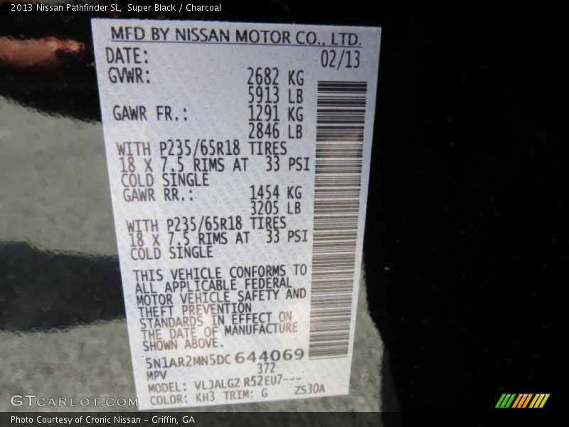 Super Black / Charcoal 2013 Nissan Pathfinder SL