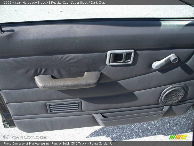 Super Black / Dark Gray 1996 Nissan Hardbody Truck XE Regular Cab
