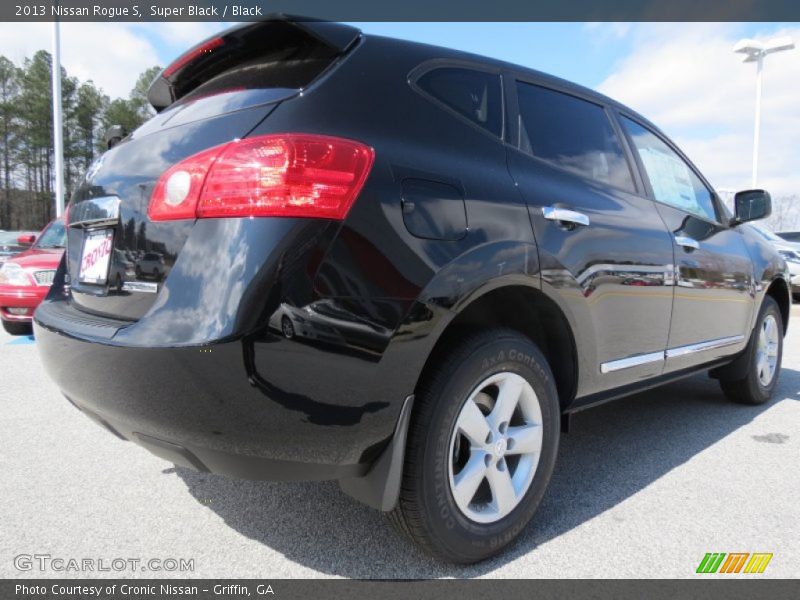 Super Black / Black 2013 Nissan Rogue S