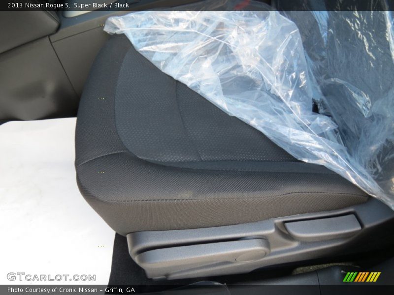 Super Black / Black 2013 Nissan Rogue S