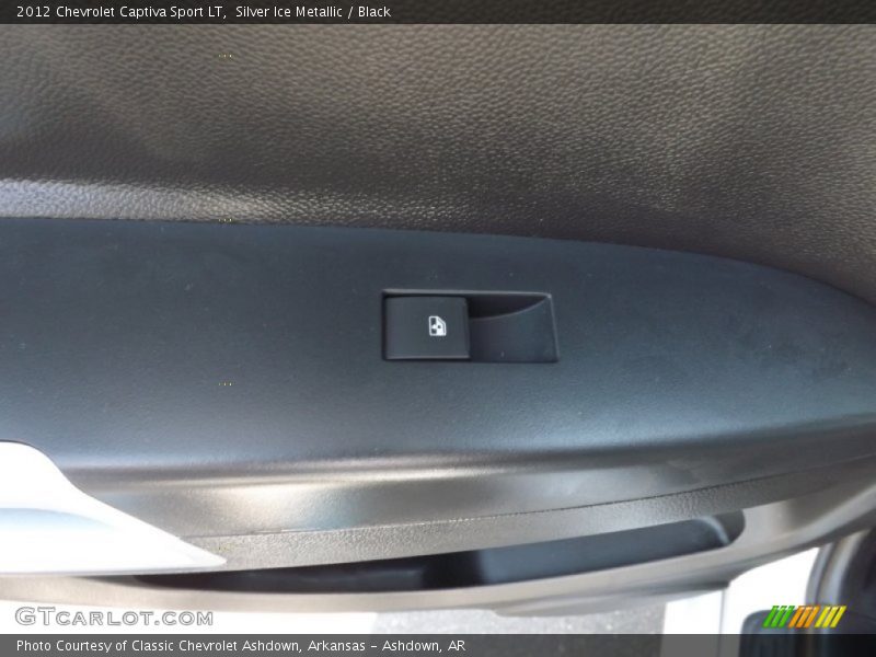 Silver Ice Metallic / Black 2012 Chevrolet Captiva Sport LT