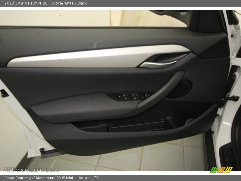 Alpine White / Black 2013 BMW X1 sDrive 28i