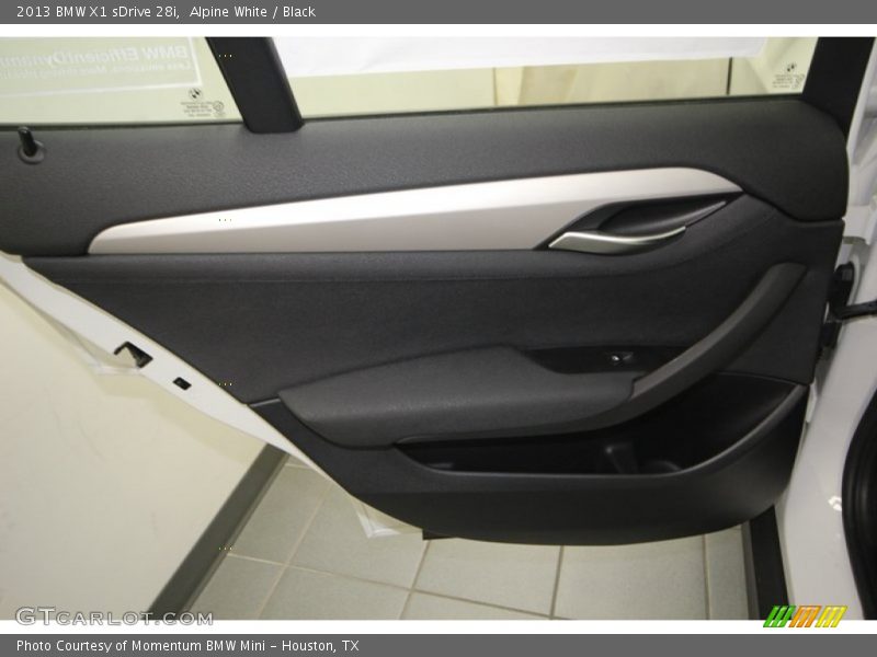 Alpine White / Black 2013 BMW X1 sDrive 28i