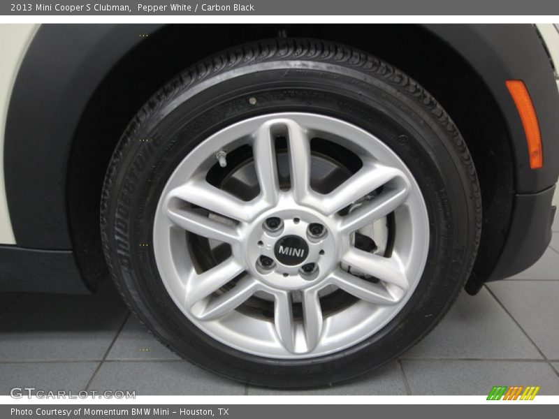 Pepper White / Carbon Black 2013 Mini Cooper S Clubman