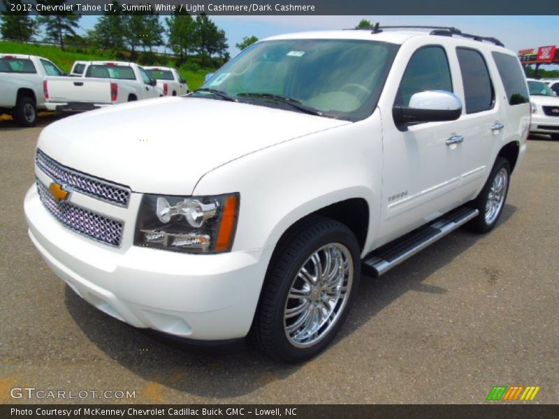 Front 3/4 View of 2012 Tahoe LT