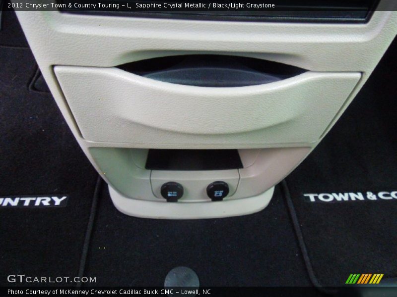 Sapphire Crystal Metallic / Black/Light Graystone 2012 Chrysler Town & Country Touring - L