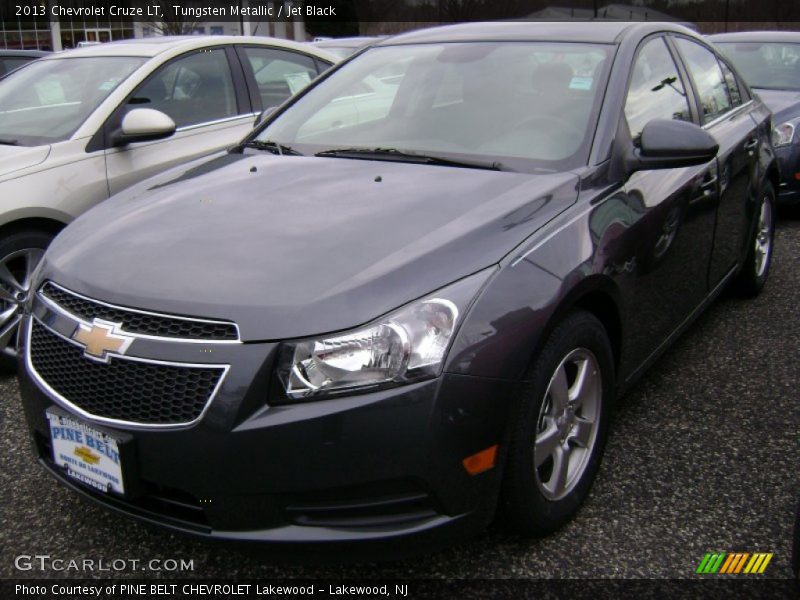 Tungsten Metallic / Jet Black 2013 Chevrolet Cruze LT