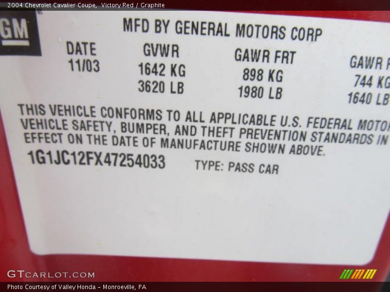 Victory Red / Graphite 2004 Chevrolet Cavalier Coupe