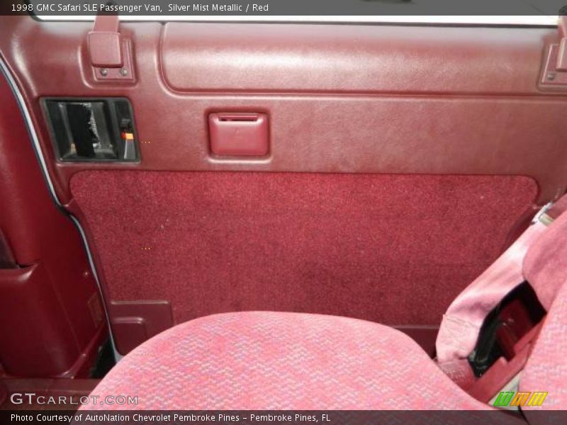 Silver Mist Metallic / Red 1998 GMC Safari SLE Passenger Van