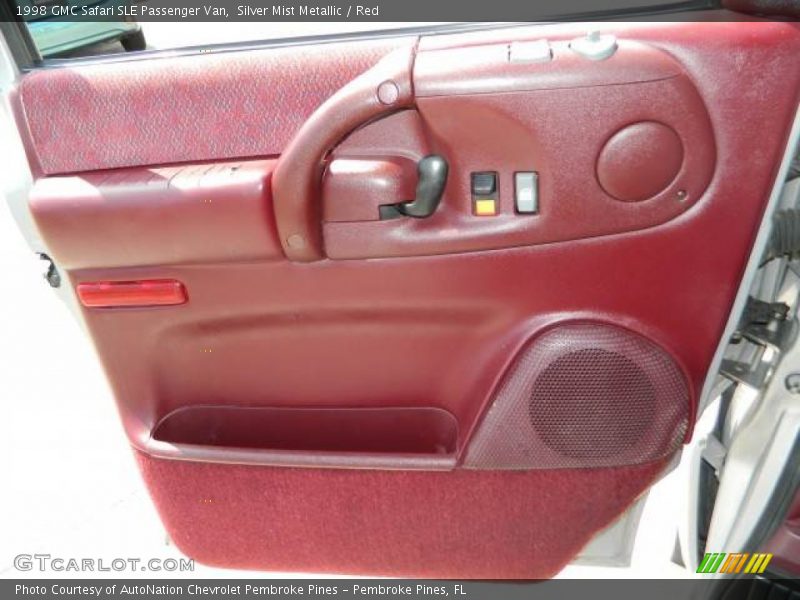 Silver Mist Metallic / Red 1998 GMC Safari SLE Passenger Van