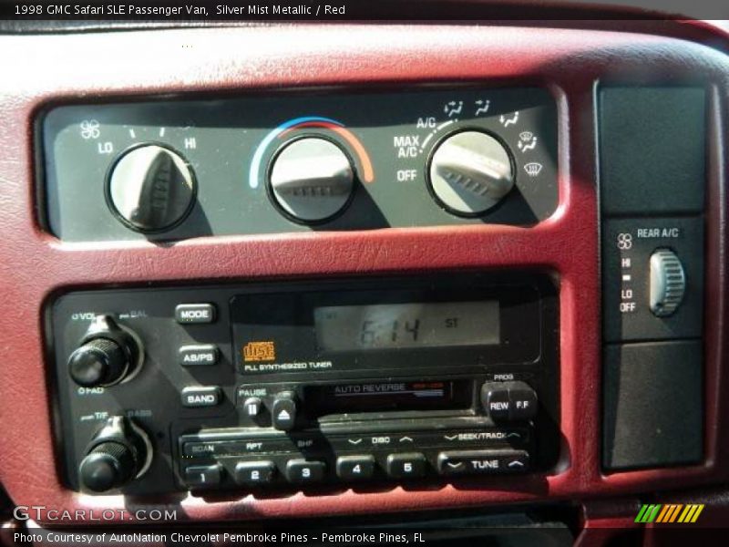 Silver Mist Metallic / Red 1998 GMC Safari SLE Passenger Van