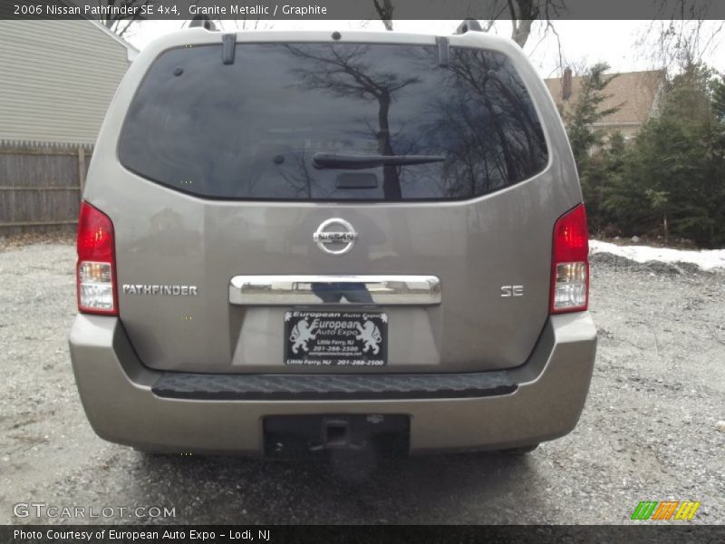 Granite Metallic / Graphite 2006 Nissan Pathfinder SE 4x4