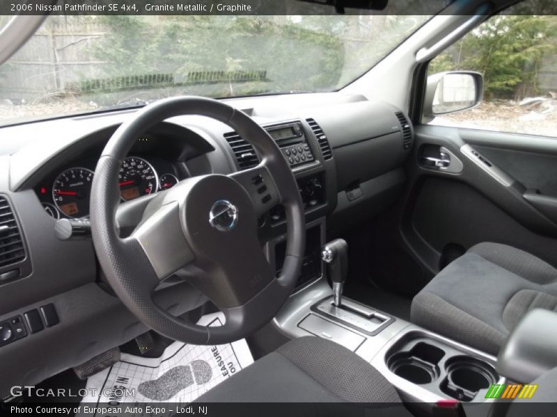 Graphite Interior - 2006 Pathfinder SE 4x4 