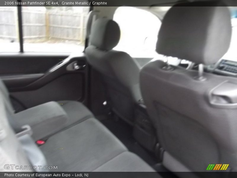 Granite Metallic / Graphite 2006 Nissan Pathfinder SE 4x4