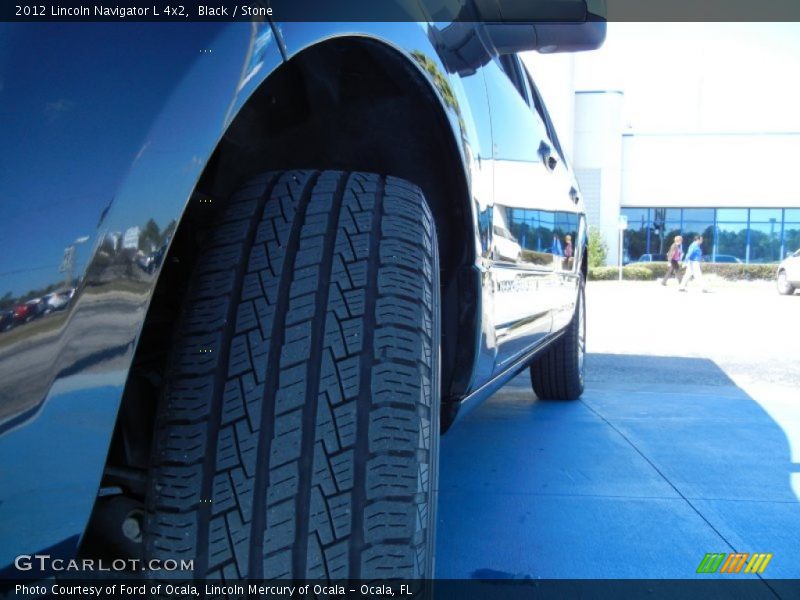 Black / Stone 2012 Lincoln Navigator L 4x2