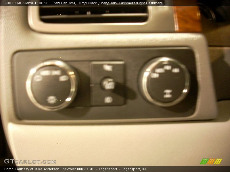 Onyx Black / Very Dark Cashmere/Light Cashmere 2007 GMC Sierra 1500 SLT Crew Cab 4x4