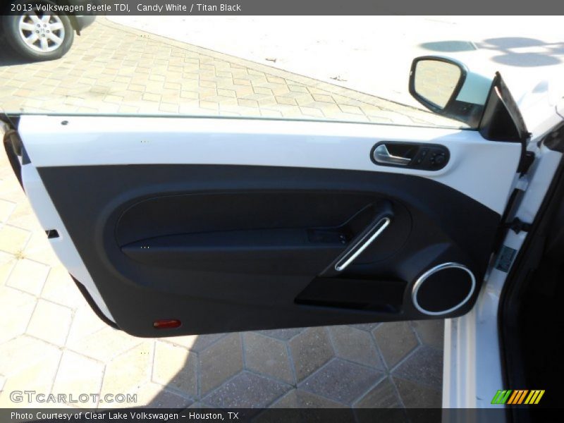 Candy White / Titan Black 2013 Volkswagen Beetle TDI