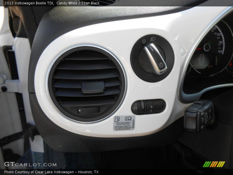 Candy White / Titan Black 2013 Volkswagen Beetle TDI