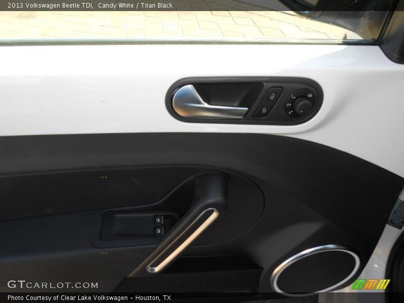 Candy White / Titan Black 2013 Volkswagen Beetle TDI