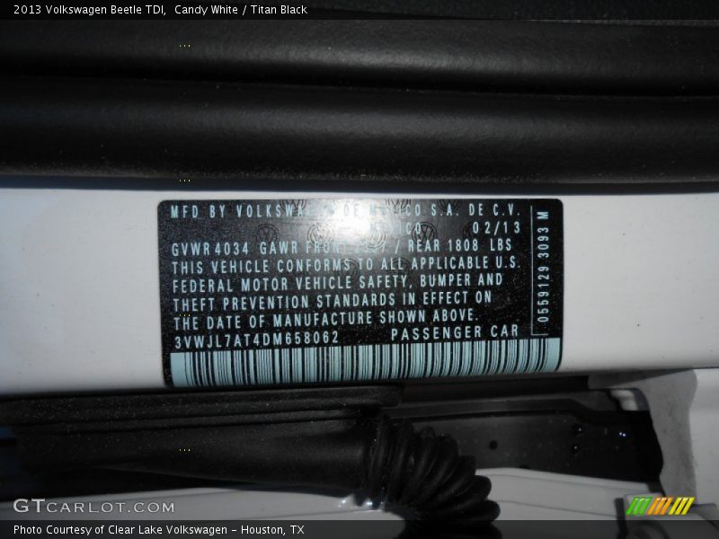 Candy White / Titan Black 2013 Volkswagen Beetle TDI