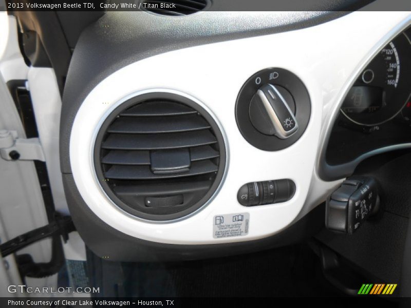 Candy White / Titan Black 2013 Volkswagen Beetle TDI