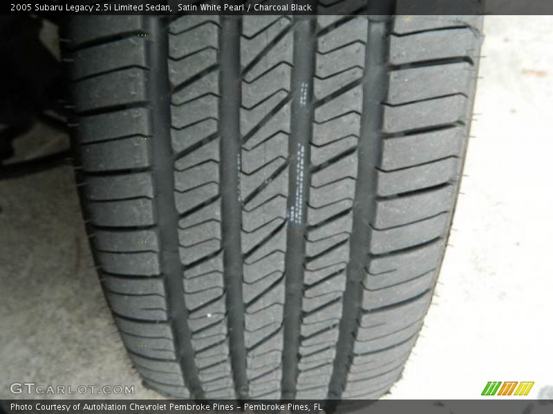 Satin White Pearl / Charcoal Black 2005 Subaru Legacy 2.5i Limited Sedan