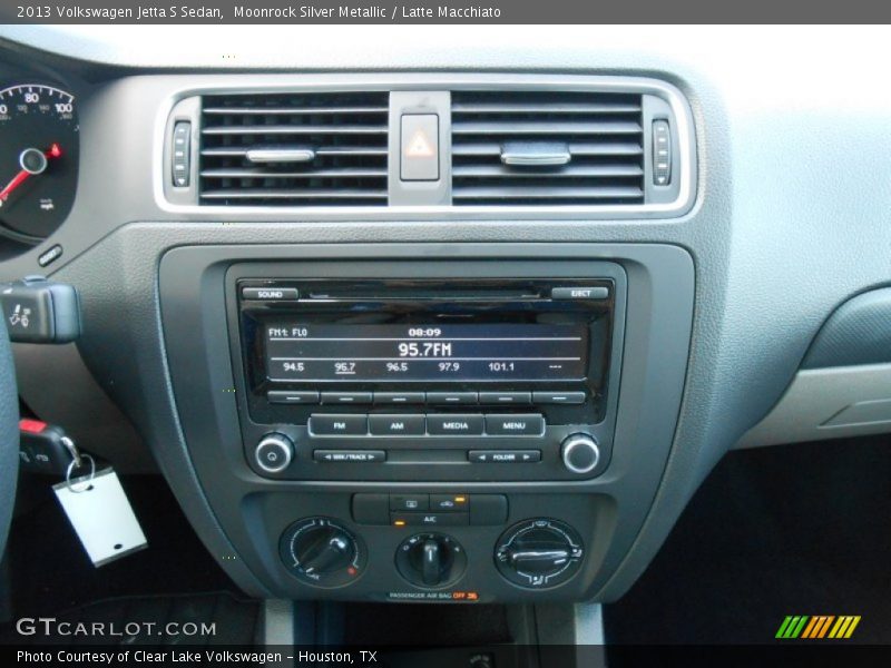 Moonrock Silver Metallic / Latte Macchiato 2013 Volkswagen Jetta S Sedan